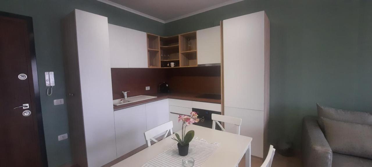 Flower Apartment Tirana Zewnętrze zdjęcie