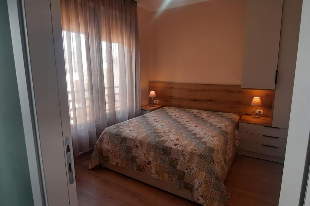 Flower Apartment Tirana Zewnętrze zdjęcie