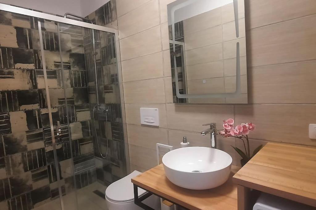 Flower Apartment Tirana Zewnętrze zdjęcie