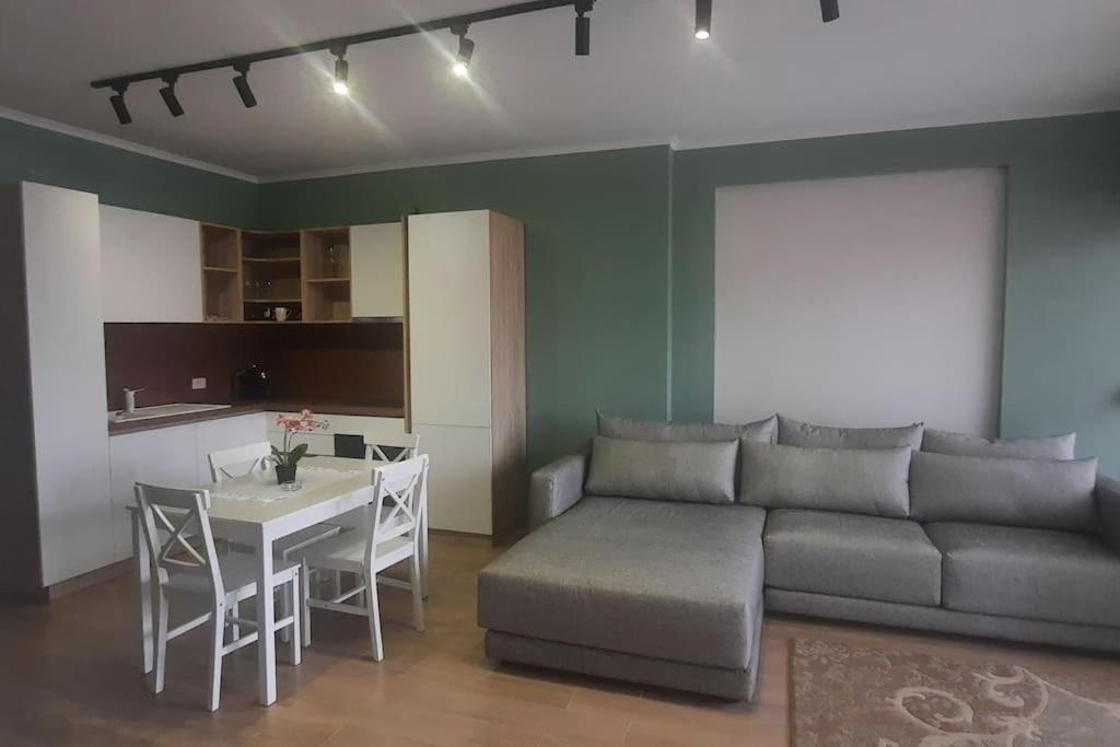 Flower Apartment Tirana Zewnętrze zdjęcie